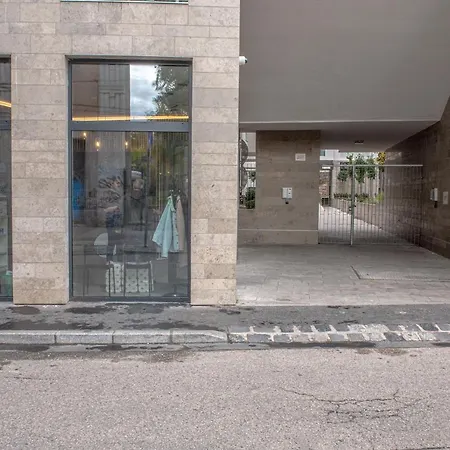 شقة Dob36 With Free Private Parking And Balcony