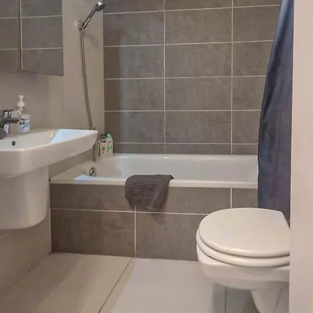 Dob36 With Free Private Parking And Balcony Budapest