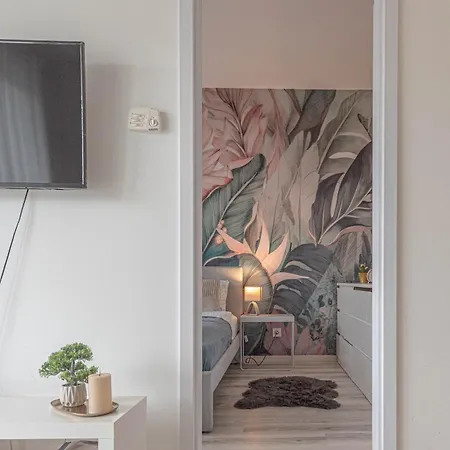 Dob36 With Free Private Parking And Balcony דירה *