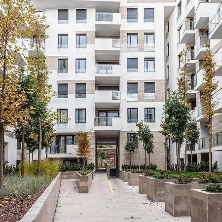 Dob36 With Free Private Parking And Balcony Daire